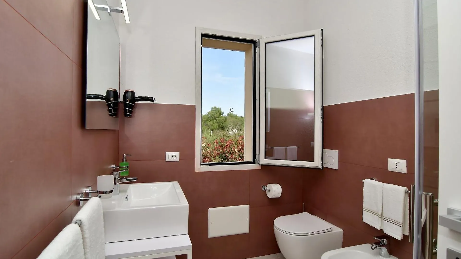 Affittacamere Hotel Le Isole Di San Teo San Teodoro  Italia